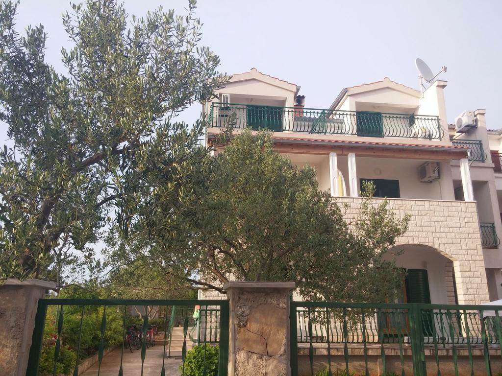 Apartments And Rooms Saric Jadrija Dış mekan fotoğraf